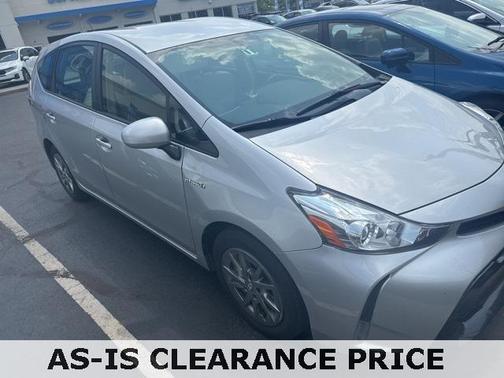 2017 Toyota Prius v Four