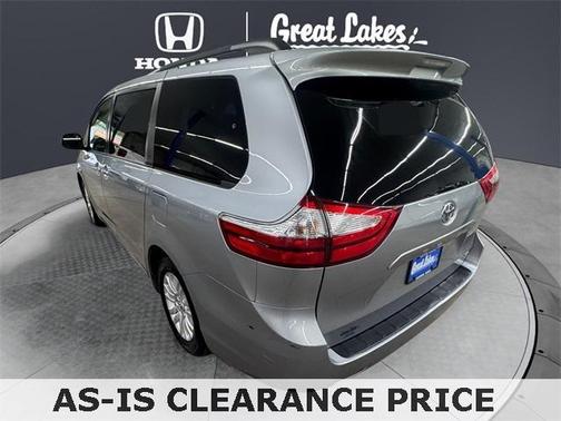 2015 Toyota Sienna XLE