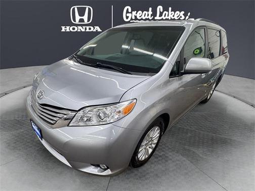 2015 Toyota Sienna XLE