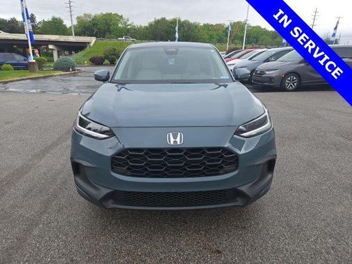 Urban Gray Pearl 2024 Honda HR-V LX