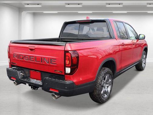 Radiant Red Metallic II 2026 Honda Ridgeline TrailSport