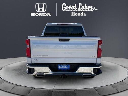 Iridescent Pearl Tricoat 2022 Chevrolet Silverado 1500 Limited LTZ