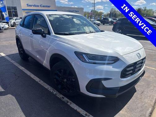 Platinum White Pearl 2024 Honda HR-V 2WD Sport