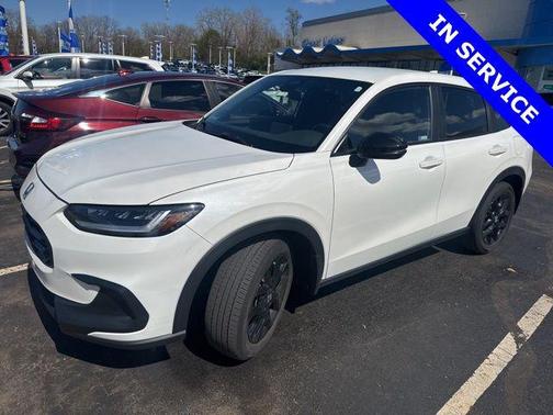 Platinum White Pearl 2024 Honda HR-V 2WD Sport