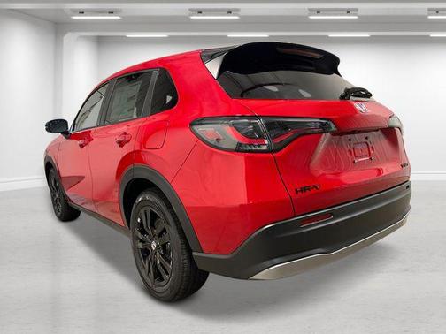 Milano Red 2027 Honda HR-V Sport