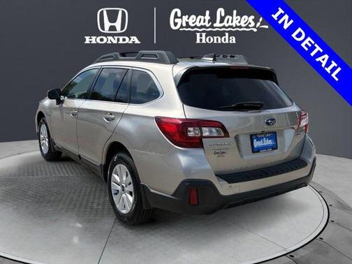 Tungsten Metallic 2018 Subaru Outback 2.5i Premium