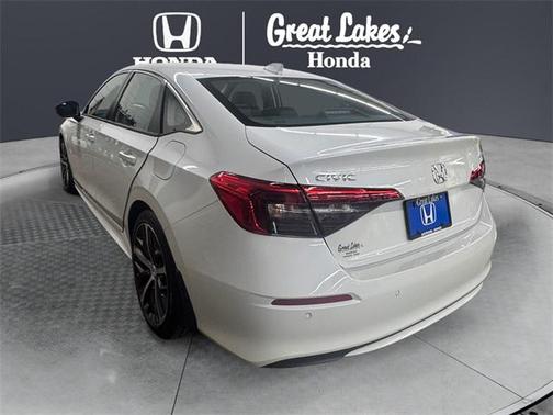 2022 Honda Civic Touring