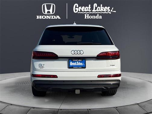 2022 Audi Q7 55 Premium Plus