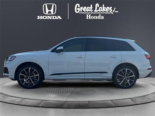 2022 Audi Q7 55 Premium Plus