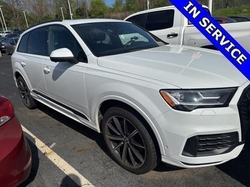 2022 Audi Q7 55 Premium Plus
