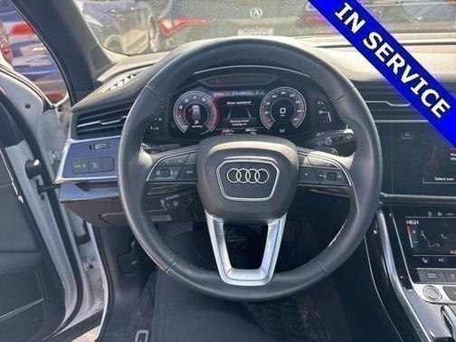 2022 Audi Q7 55 Premium Plus