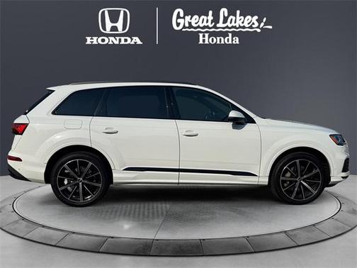 2022 Audi Q7 55 Premium Plus