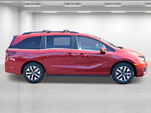 Radiant Red Metallic II 2026 Honda Odyssey EX-L