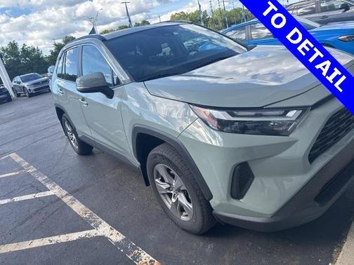 2022 Toyota RAV4 XLE