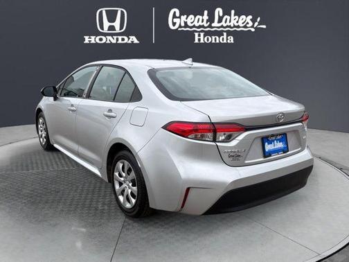 Classic Silver Metallic 2025 Toyota Corolla LE