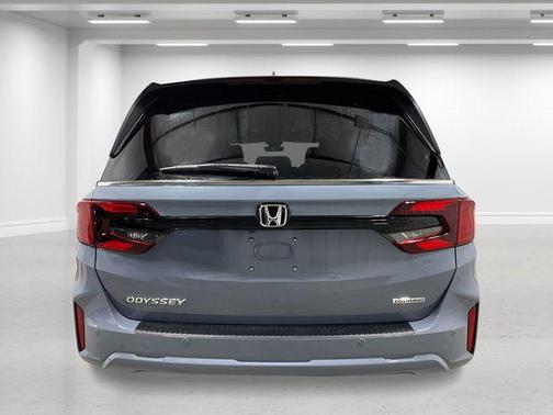Sonic Gray Pearl 2026 Honda Odyssey Touring