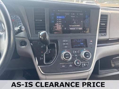 2015 Toyota Sienna XLE