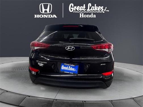 2017 Hyundai TUCSON SE