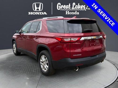 Cajun Red Tintcoat 2018 Chevrolet Traverse LT Cloth