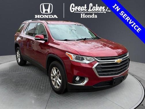Cajun Red Tintcoat 2018 Chevrolet Traverse LT Cloth