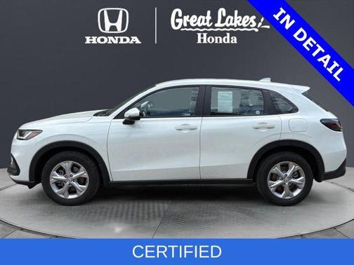 Platinum White Pearl 2023 Honda HR-V LX