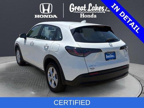 Platinum White Pearl 2023 Honda HR-V LX