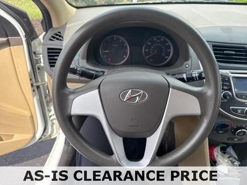 2013 Hyundai Accent GLS