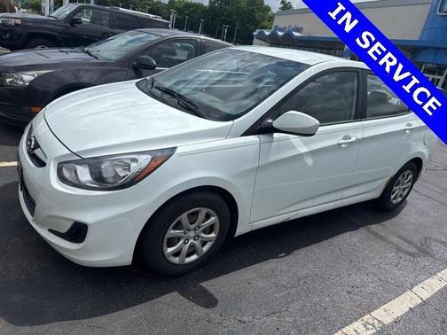 2013 Hyundai Accent GLS