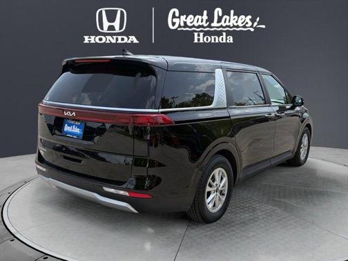 Aurora Black Pearl 2024 Kia Carnival LX