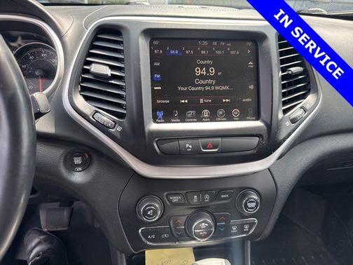 Bright White Clearcoat 2018 Jeep Cherokee Overland