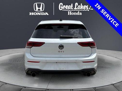Opal White Pearl 2024 Volkswagen Golf GTI 2.0T S DSG