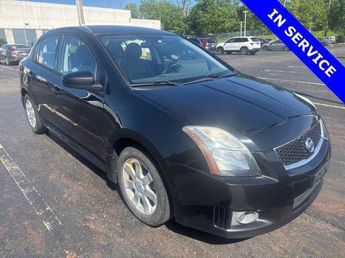 Super Black 2011 Nissan Sentra 2.0 SR