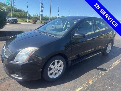Super Black 2011 Nissan Sentra 2.0 SR