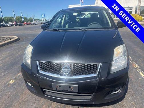 Super Black 2011 Nissan Sentra 2.0 SR