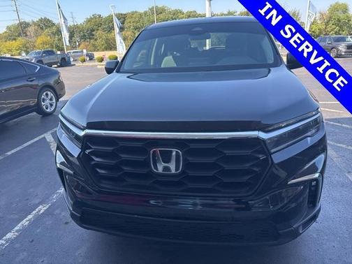 2023 Honda Pilot AWD LX