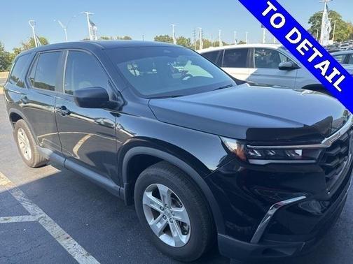 2023 Honda Pilot AWD LX