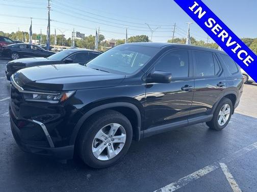 2023 Honda Pilot AWD LX