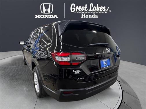 2023 Honda Pilot AWD LX
