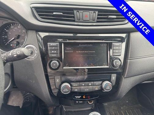 Gun Metallic 2018 Nissan Rogue SV