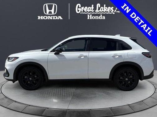 Platinum White Pearl 2024 Honda HR-V Sport