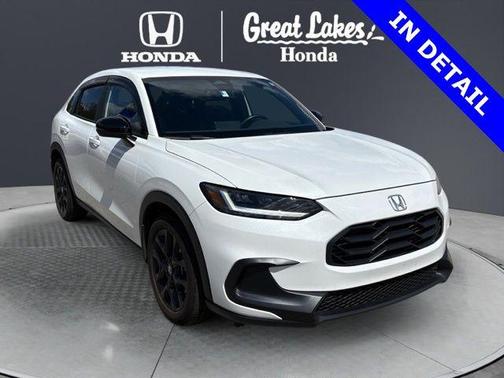 Platinum White Pearl 2024 Honda HR-V Sport
