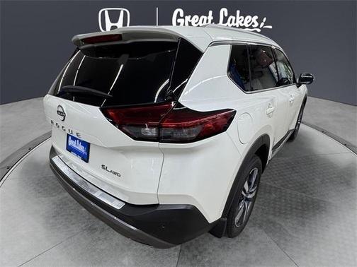 2022 Nissan Rogue SL