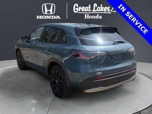 Nordic Forest Pearl 2024 Honda HR-V AWD Sport
