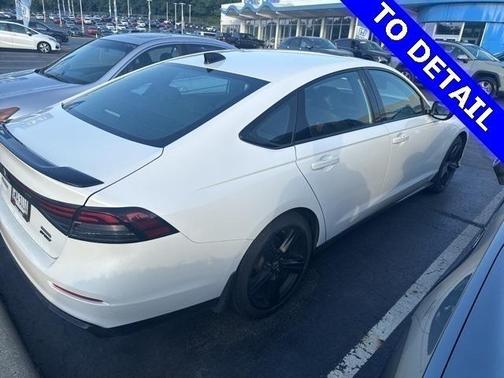 2023 Honda Accord Hybrid Base