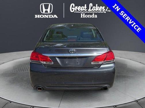 Magnetic Gray Metallic 2012 Toyota Avalon Base