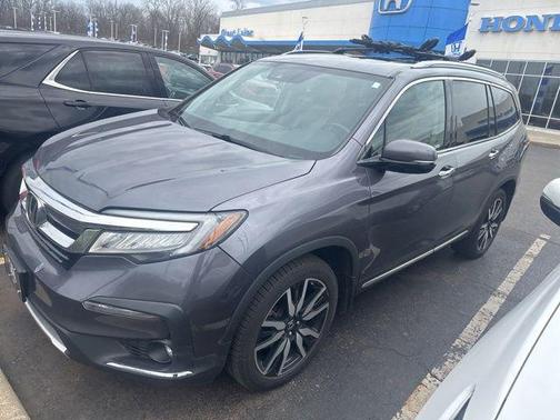 Modern Steel Metallic 2019 Honda Pilot Elite