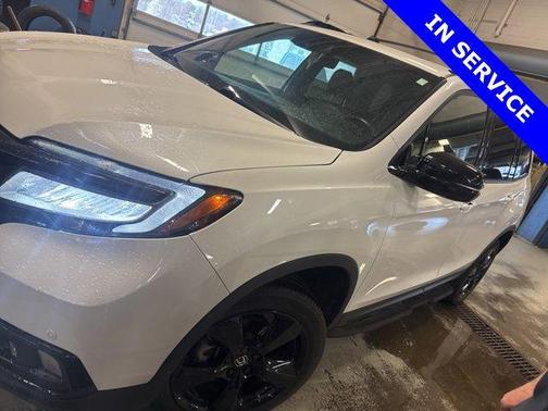 White Diamond Pearl 2019 Honda Passport Elite