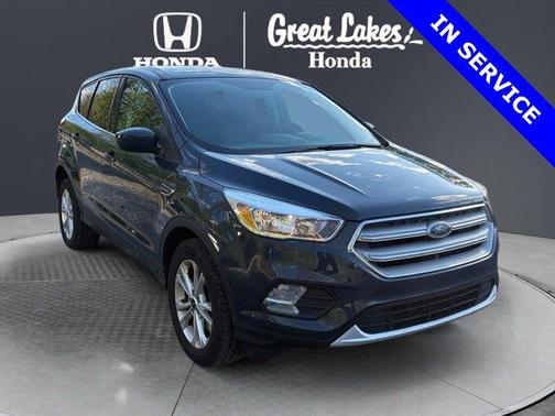Baltic Sea Green Metallic 2019 Ford Escape SE