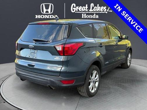 Baltic Sea Green Metallic 2019 Ford Escape SE