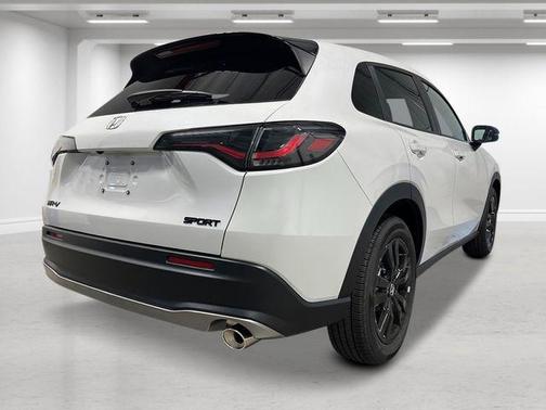 Platinum White Pearl 2027 Honda HR-V Sport